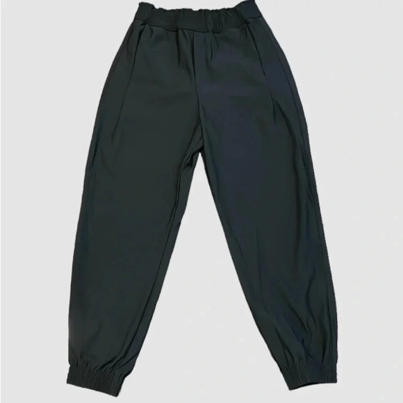 Zara joggers Black faux fly Elastic waist Women’s size M Leisure Activewear NWOT - Picture 1 of 10
